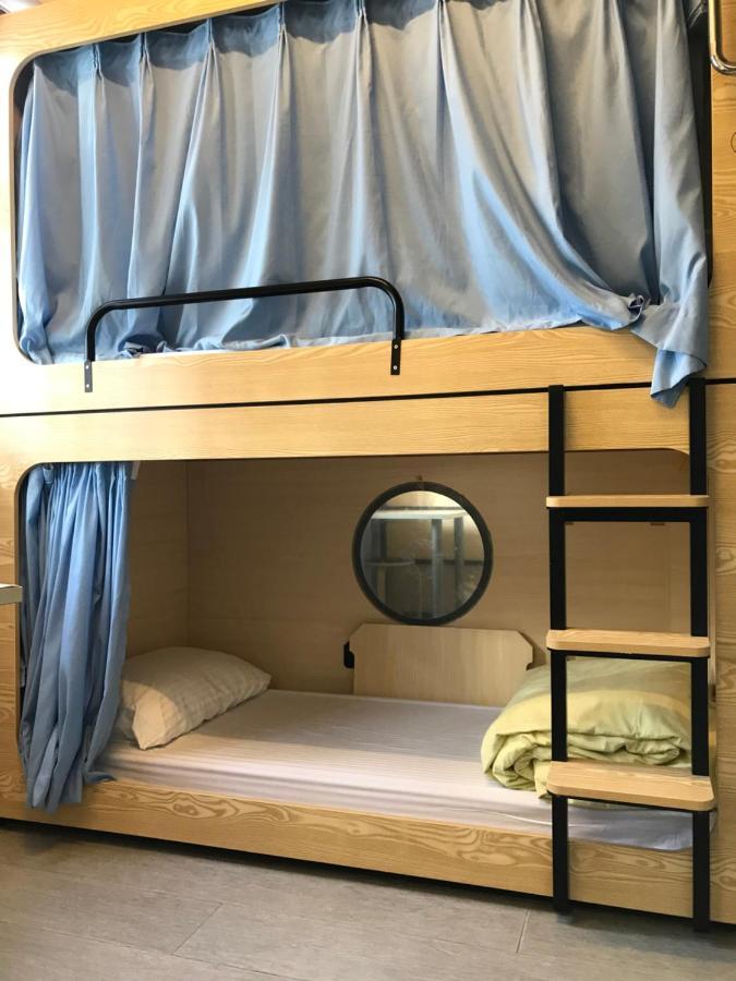 Cool Budget Hostel Гонконг Экстерьер фото