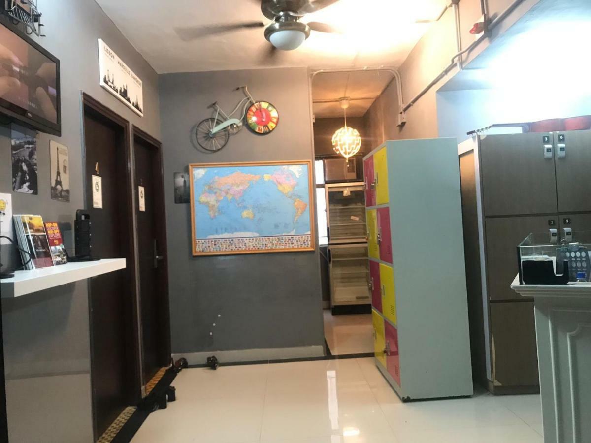 Cool Budget Hostel Гонконг Экстерьер фото